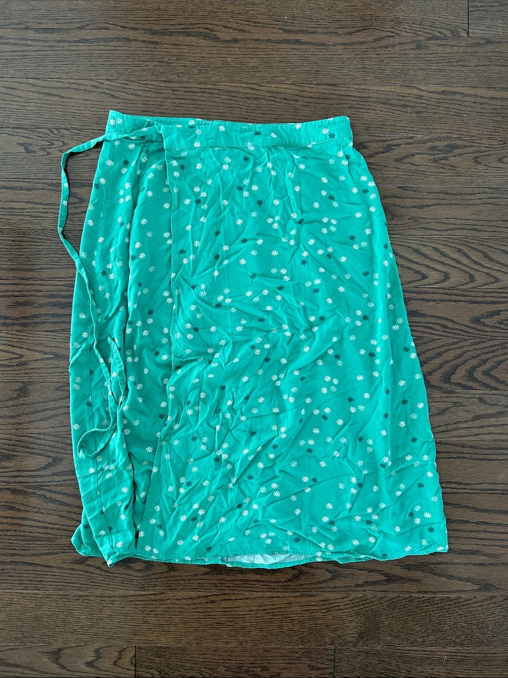 Rachel Women’s Green Floral portefeuille Skirt